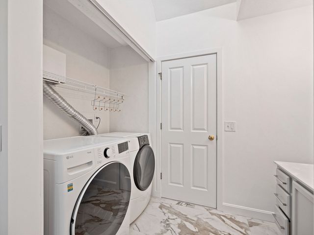 45 Gates St, Framingham, MA 01702