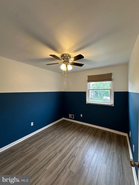 Image 13 of property listing at 323 CHIMNEY OAK DR, Joppa, MD 21085