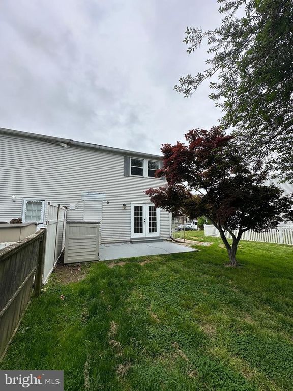 Image 17 of property listing at 323 CHIMNEY OAK DR, Joppa, MD 21085