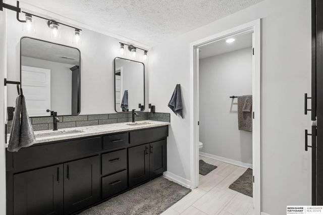 19904 Briar Street, Gretna, NE 68028