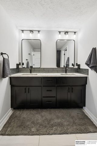 19904 Briar Street, Gretna, NE 68028