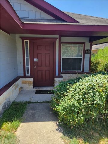 924 Windmeadows Drive, College Station, TX 77845