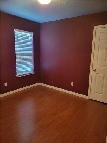 924 Windmeadows Drive, College Station, TX 77845