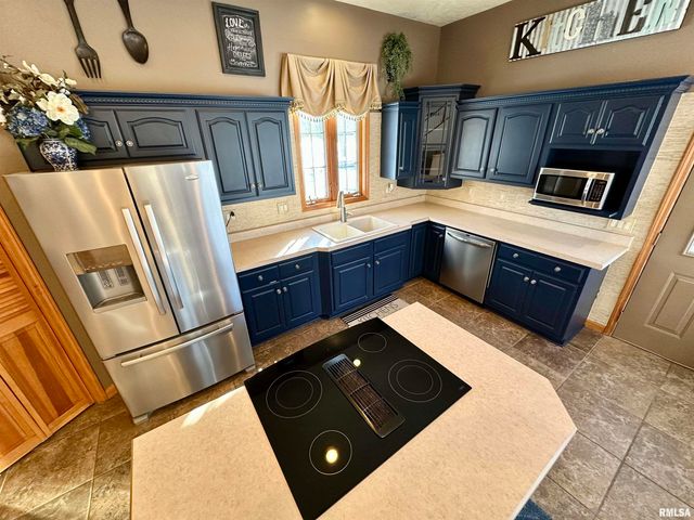 1 Valevue Acres Drive, Jacksonville, IL 62650