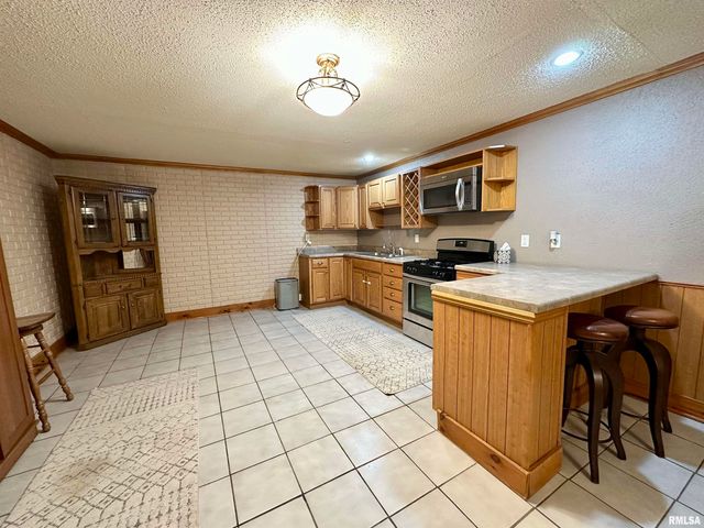 1 Valevue Acres Drive, Jacksonville, IL 62650