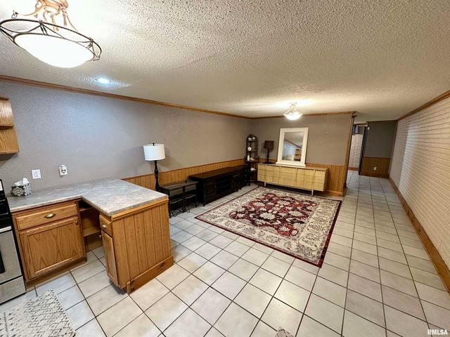 1 Valevue Acres Drive, Jacksonville, IL 62650