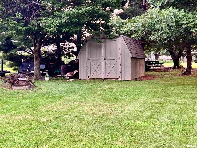 1 Valevue Acres Drive, Jacksonville, IL 62650