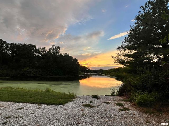 1 Valevue Acres Drive, Jacksonville, IL 62650