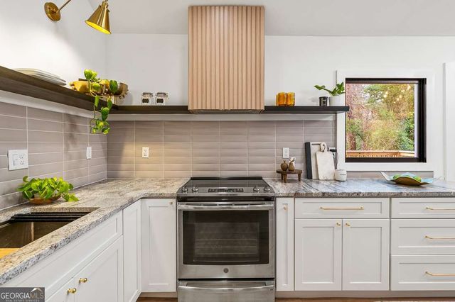 1675 Avon Avenue SW, Atlanta, GA 30311