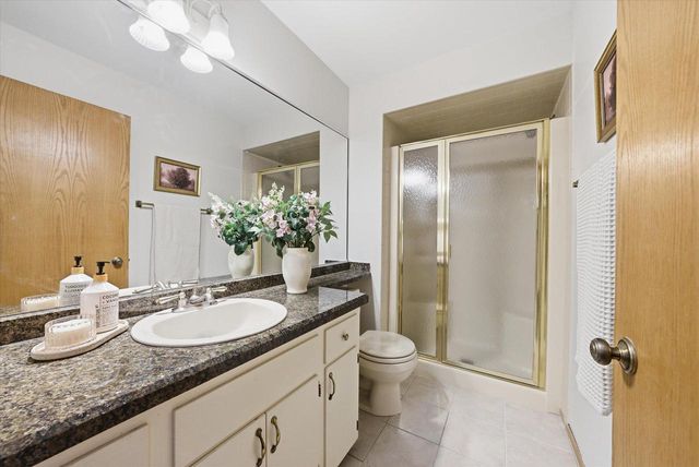 W178N9743 Riversbend CIRCLE W, Germantown, WI 53022