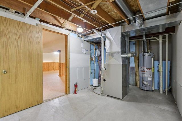 W178N9743 Riversbend CIRCLE W, Germantown, WI 53022