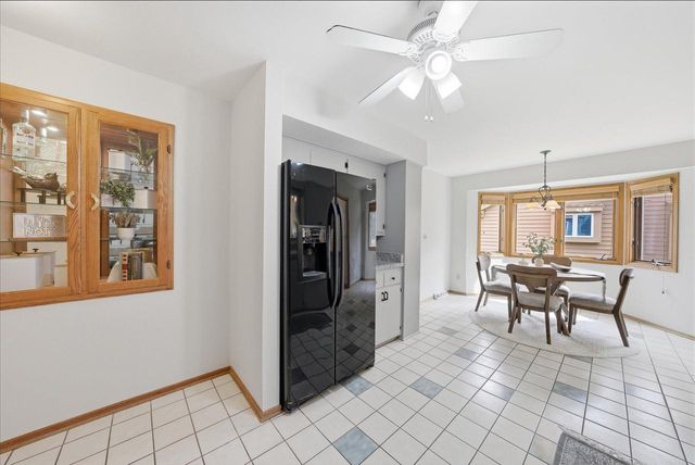 W178N9743 Riversbend CIRCLE W, Germantown, WI 53022