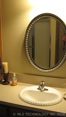 328 S Fairland Avenue, Coweta, OK 74429