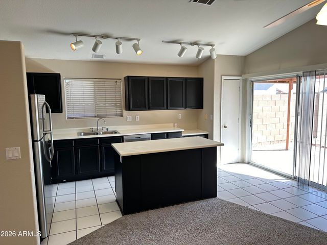 3057 W CAT BALUE Drive, Phoenix, AZ 85027