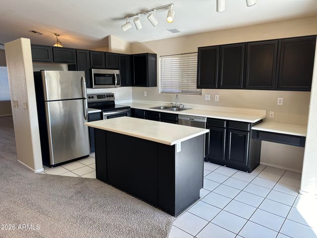 3057 W CAT BALUE Drive, Phoenix, AZ 85027