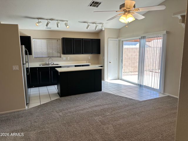 3057 W CAT BALUE Drive, Phoenix, AZ 85027