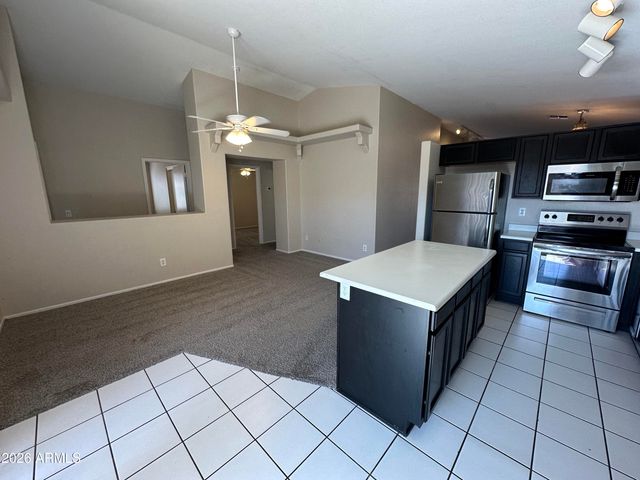 3057 W CAT BALUE Drive, Phoenix, AZ 85027
