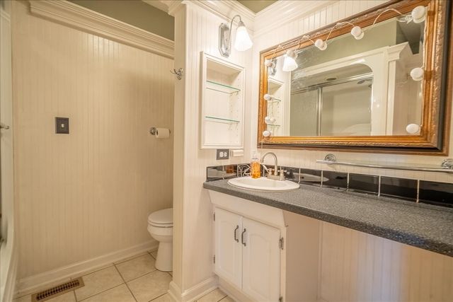 612 Clax Branch Rd, Loretto, TN 38469
