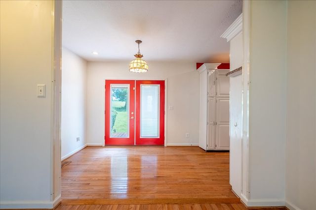 612 Clax Branch Rd, Loretto, TN 38469