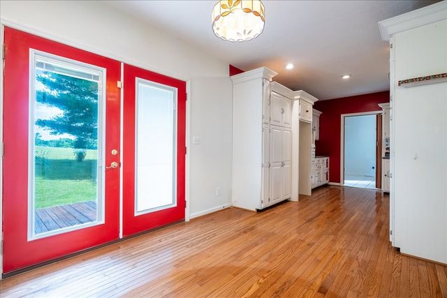 612 Clax Branch Rd, Loretto, TN 38469