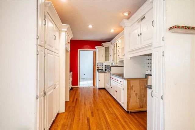 612 Clax Branch Rd, Loretto, TN 38469