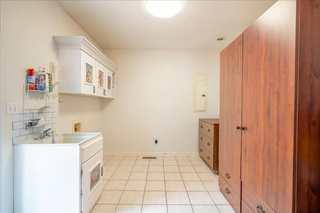 612 Clax Branch Rd, Loretto, TN 38469