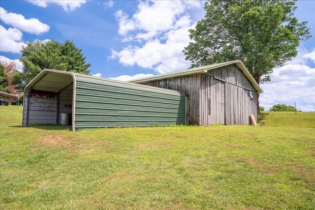612 Clax Branch Rd, Loretto, TN 38469