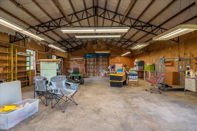 612 Clax Branch Rd, Loretto, TN 38469