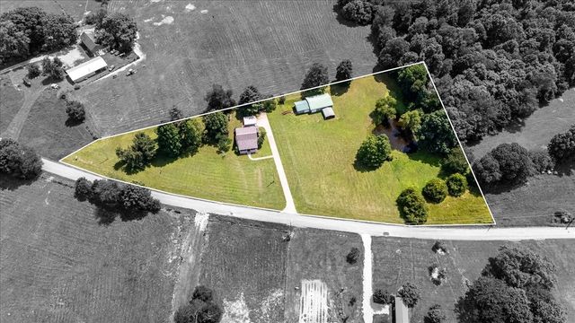 612 Clax Branch Rd, Loretto, TN 38469