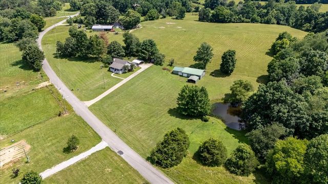 612 Clax Branch Rd, Loretto, TN 38469