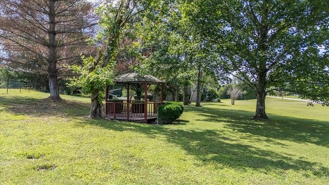 612 Clax Branch Rd, Loretto, TN 38469