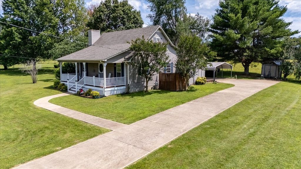 612 Clax Branch Rd, Loretto, TN 38469