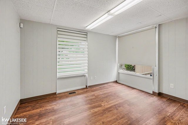 37520 S Gratiot Avenue, Clinton Township, MI 48036