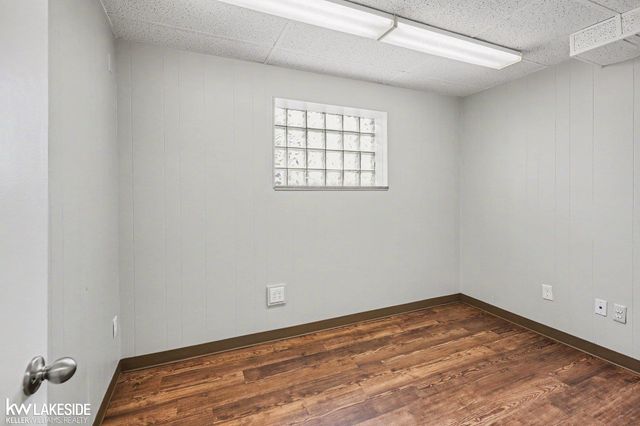 37520 S Gratiot Avenue, Clinton Township, MI 48036