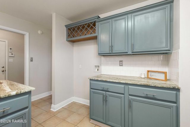 102 Pear Tree Circle, Broussard, LA 70518