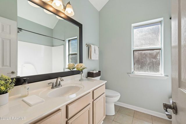 102 Pear Tree Circle, Broussard, LA 70518