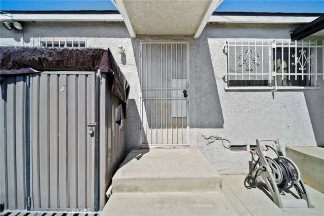 1221 W 88th, Los Angeles, CA 90044