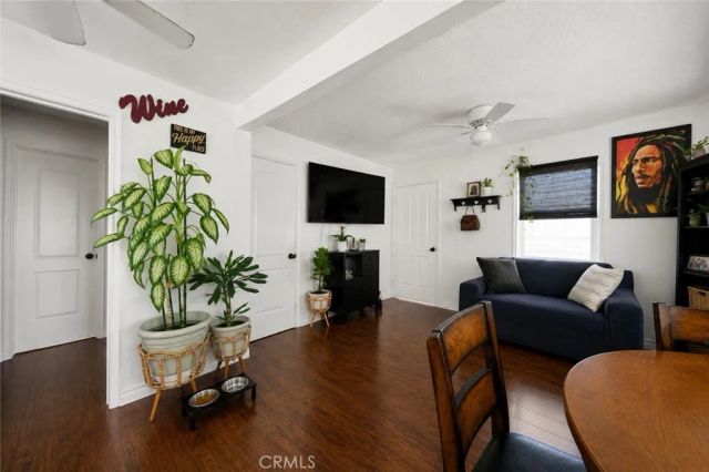 1221 W 88th, Los Angeles, CA 90044