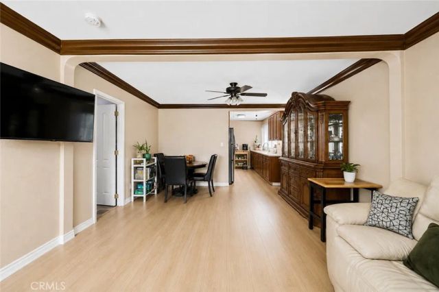 1221 W 88th, Los Angeles, CA 90044