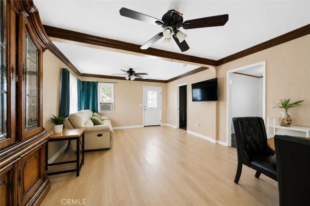 1221 W 88th, Los Angeles, CA 90044
