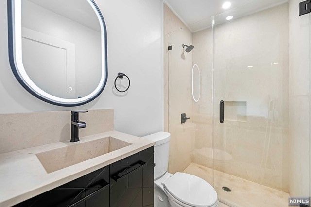 1138 Abbott Boulevard, Fort Lee, NJ 07024