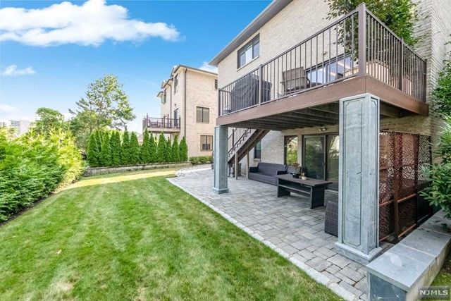 1138 Abbott Boulevard, Fort Lee, NJ 07024