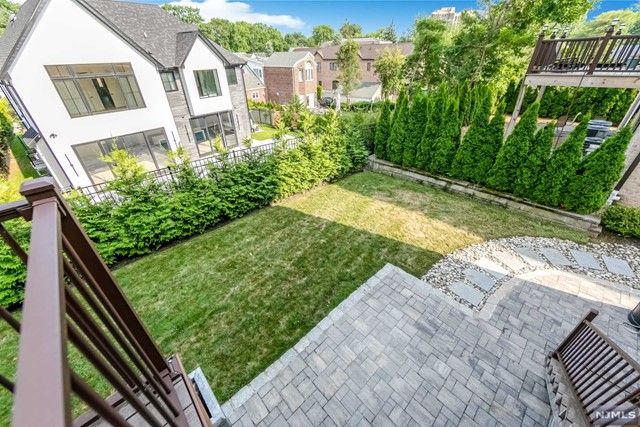1138 Abbott Boulevard, Fort Lee, NJ 07024