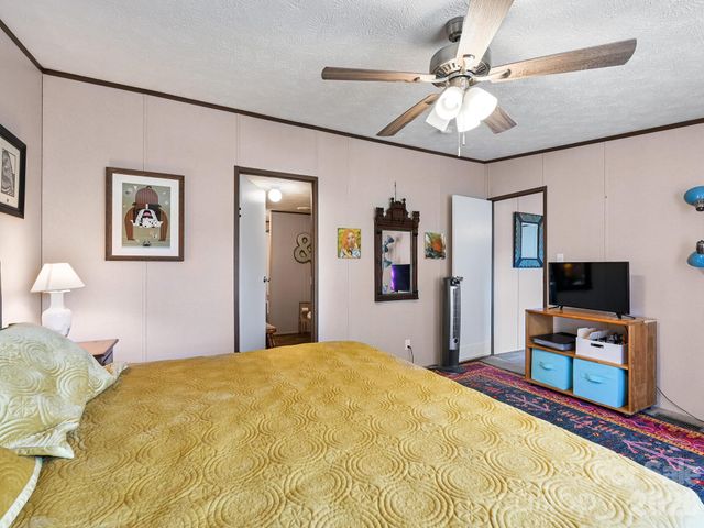 3509 Gabriels Creek Road, Mars Hill, NC 28754