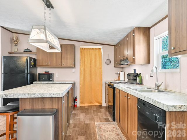 3509 Gabriels Creek Road, Mars Hill, NC 28754