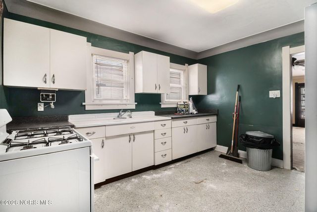 933 Wright Avenue, Toledo, OH 43609