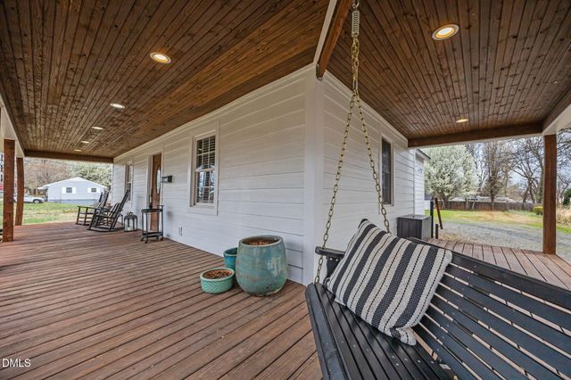 106 W Graham Street, Mebane, NC 27302