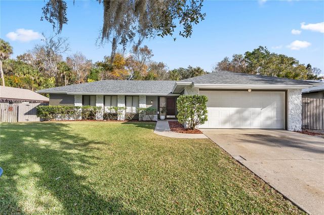 30 SWEETWATER CREEK CIRCLE, Oviedo, FL 32765