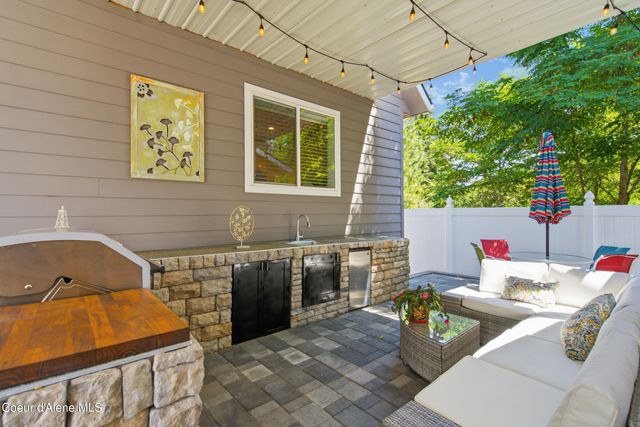 910 E Saint Maries AVE, Coeur D'alene, ID 83814