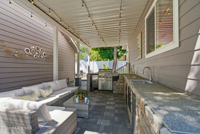 910 E Saint Maries AVE, Coeur D'alene, ID 83814